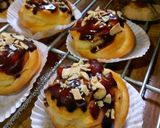 Foto langkah ke 10 dari resep Boston Cream Puff (soes dengan ganache).