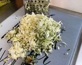 Une image de l'étape 1 de Salade de tomates, betteraves rouges, courgette et persil aux deux jambons.