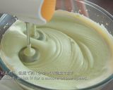 A picture of step 8 of Matcha Swiss Roll (Matcha Roll Cake).