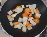 Foto langkah ke 2 dari resep Beoseot Bokkeum (버섯 볶음) Tumis Jamur Korea.