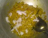 A picture of step 3 of Cabbage poriyal.
