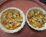 A picture of step 6 of Apple Pie.
