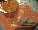 A picture of step 6 of Homemade chilli garlic tomato ketchup🍅.
