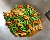 Foto langkah ke 2 dari resep Tumis kacang panjang dadakan.