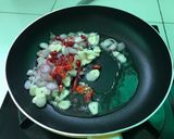 Foto langkah ke 2 dari resep Udang saus tiram.