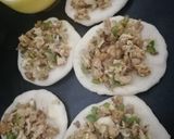 A picture of step 8 of Chicken stuffed buns.
