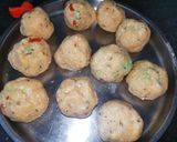 A picture of step 7 of Cheezy Chutney Bombs.