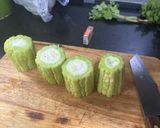 A picture of step 1 of Bitter Gourd (melon) Stuffed with Mince  Pork - Thai NO chillies :).