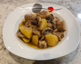 Foto del paso 6 de la receta: Estofado de cerdo con champiñones