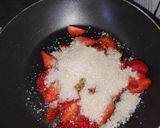 Foto langkah ke 1 dari resep Korean Strawberry Milk.