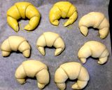 Foto del passaggio 9 della ricetta Croissant fatti in casa