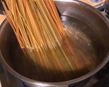 Une image de l'étape 2 de Spaghettis tricolores mozzarella di buffala,basilic et sauce tomate chorizo olives.