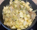 Foto del paso 2 de la receta: Sardinas rellenas de puerro y manzana