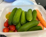 Hình bước làm 3 của món Salad Dưa Leo Gà Nướng