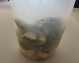 Foto del paso 2 de la receta: Licuado de plátano y kiwi