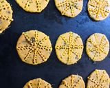A picture of step 5 of Baked Methi Mathari.