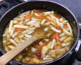 Une image de l'étape 16 de Soupe de navets, carottes, poireau et tomates aux épices tajine.