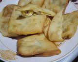 Foto langkah ke 5 dari resep Martabak Telor isi ayam cincang.
