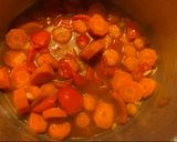 Foto del paso 2 de la receta: Filetes de pollo con patatas en salsa de zanahoria