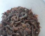 Foto langkah ke 1 dari resep 133. Udang goreng biasa.