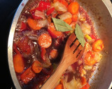 Foto del paso 5 de la receta: Xarrete de ternera  guisado a mi manera