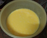 Foto del paso 3 de la receta: Tortilla de papas con cebolla sofrita y chorizo