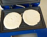 A picture of step 6 of Mini sandwich.