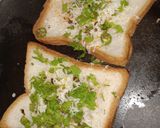 ગાર્લિક બ્રેડ (Garlic Bread Recipe In Gujarati) રેસીપી સ્ટેપ2ફોટો