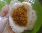 Foto langkah ke 3 dari resep Gemblong/uli nasi isi abon.