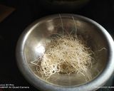 गुड़ मिश्री सेवई (gur mishri sevai recipe in Hindi) रेसिपी चरण 1 फोटो