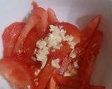 A picture of step 3 of Tomato Salad.