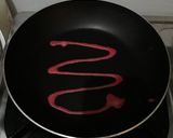 Foto langkah ke 4 dari resep Dadar gulung motif merah putih.