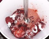 Foto del paso 1 de la receta: Helado de frutilla🍓al agua en máquina de hacer helados