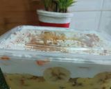 A picture of step 6 of Creamy Custard Biscuit delight.