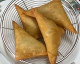 A picture of step 8 of Chicken Samosa/Chicken Kheema Samosa.