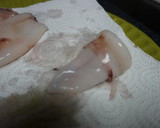 Foto del paso 1 de la receta: Calamares marinados a la plancha