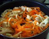 Szójaszószos csirke recept pirított fenyőmaggal recept fázis 7 fotója