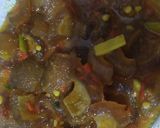 Foto langkah ke 3 dari resep Kikil Bumbu Kuning Pedas.