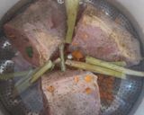 Foto del paso 4 de la receta: Lomo de Res Puyado con salsa y finas hierbas