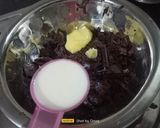 A picture of step 7 of Chocolate Oreo Overloaded Cake.