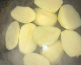 Foto del paso 3 de la receta: Guiso de acelgas con papas doradas