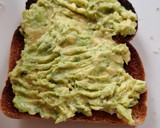 Foto del paso 1 de la receta: Avocado toast con hongos cremini