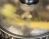 A picture of step 2 of Vietnamese Chicken Noodle (Dry) Miến Gà Trộn.