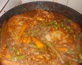 Foto langkah ke 5 dari resep Ayam Seledri Pedas.