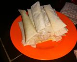 Foto langkah ke 4 dari resep Lumpia isi SOJU (Sosis Keju).