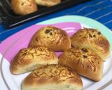 Foto langkah ke 9 dari resep Roti Isi Daging.