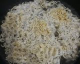 Foto langkah ke 1 dari resep Kroket Mie.