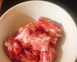 Hình bước làm 1 của món Sườn kho ngũ vị