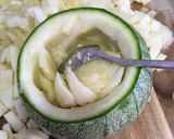 Foto del paso 2 de la receta Zapallitos rellenos hechos en España al estilo argentino 🥒🇦🇷