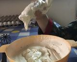 A picture of step 4 of Dahi Vada.